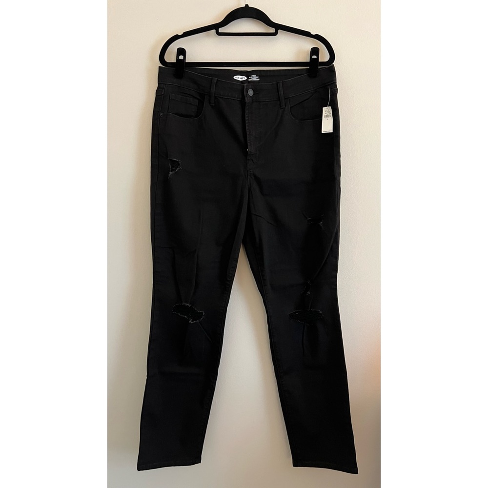 nwt: high rise power slim straight destructed jeans